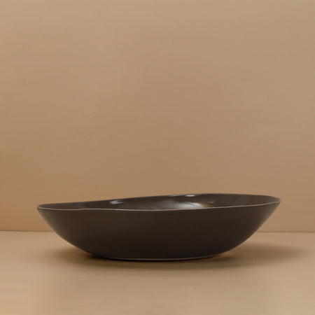 Davistudio Small Low Serving Bowl / Charcoal
