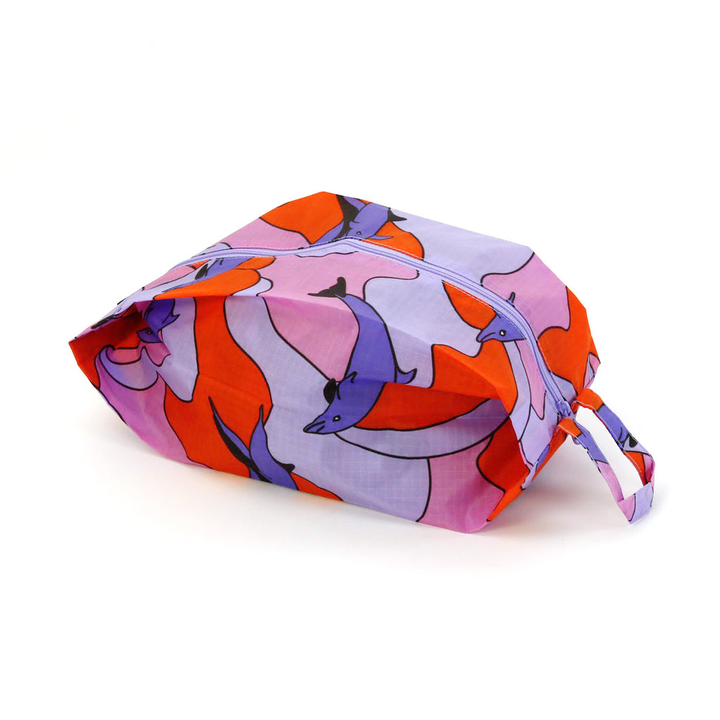 Baggu 3D Medium Zip Pouch / Dolphins