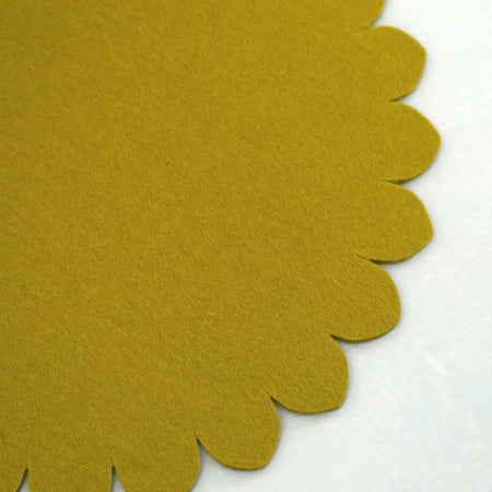 Graf Lantz Felt Scallop Trivet / Dandelion