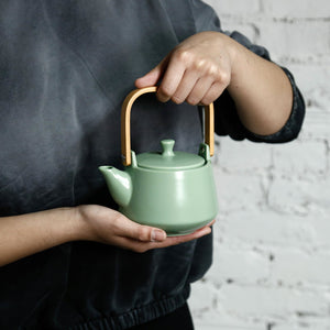 Green Matte Glazed Tea Set w/ 2 Cups & Wooden Tray