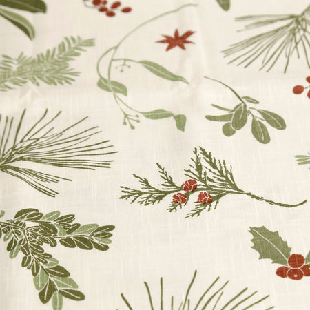 Boughs & Berries Table Runner / 16" x 98"