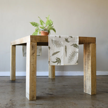 Fronds & Ferns Table Runner / 16" x 98"