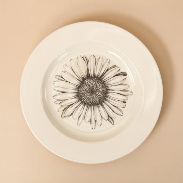 Laura Zindel Dinner Plate / Daisy