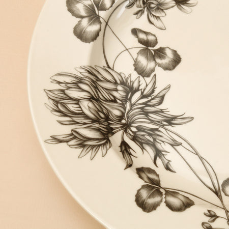 Laura Zindel Dinner Plate / Clover