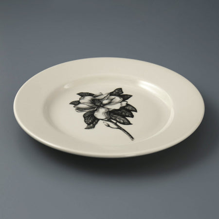 Laura Zindel Dinner Plate / Magnolia