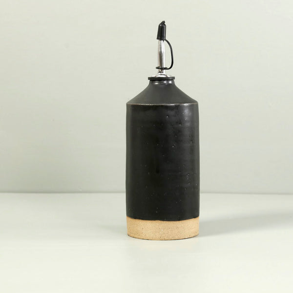 m.bueno Olive Oil Ceramic Bottle / Black