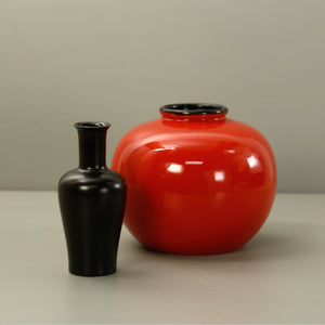 Jade Ring Vase / Coral