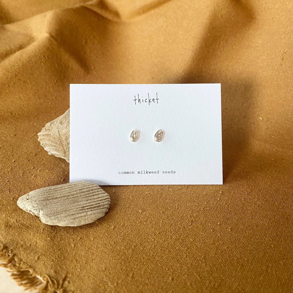 Cast Common Milkweed Seed Studs