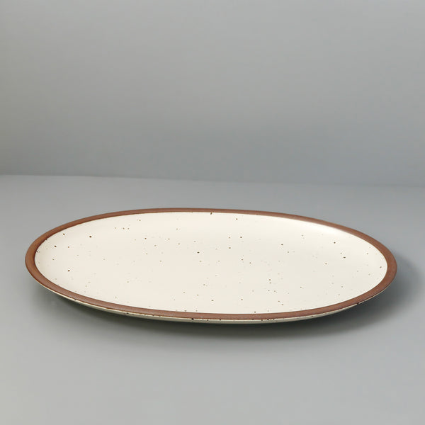 East Fork Oval Serving Platter / Large / Panna Cotta