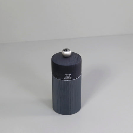 Peugeot Line Pepper Mill / Carbon