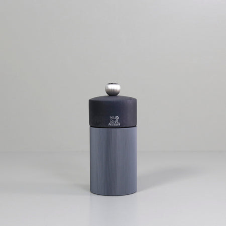 Peugeot Line Pepper Mill / Carbon