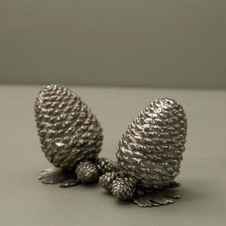 Pewter Salt & Pepper Shakers / Pine Cones