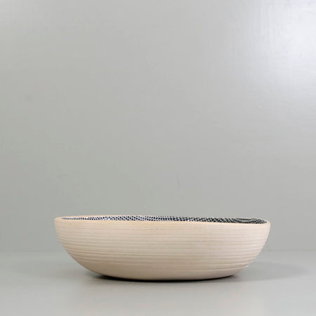 Terrafirma 8" Round Bowl / Honeycomb / Black