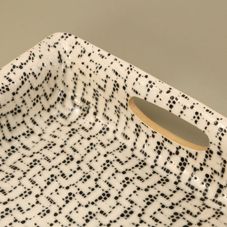 Terrafirma Buffet Tray / Maze / Black