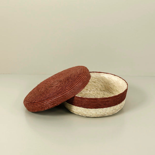 Makaua Palm Leaf Lidded Tortilla Basket / Ladrillo