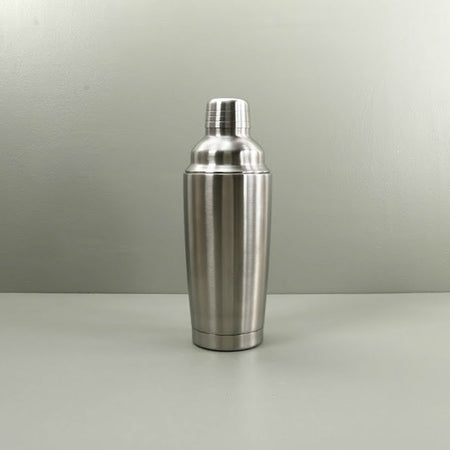 Vacuum Insulated Stainless Steel Cocktail Shaker / 25 oz