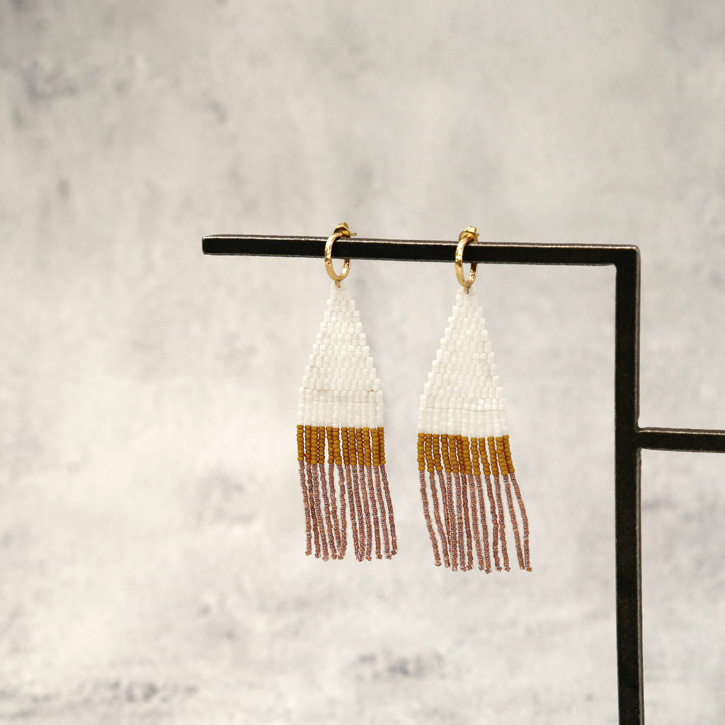 Franja Earrings / White