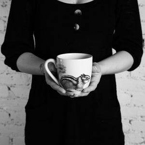Laura Zindel Handmade Mug / Crouching Hare