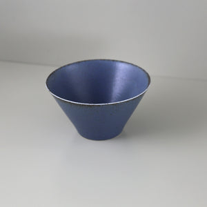 Ishi Japanese Bowls / Blue / Large 6.25"
