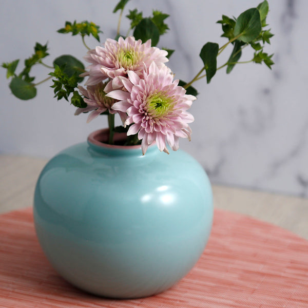 Jade Ring Vase / Celadon