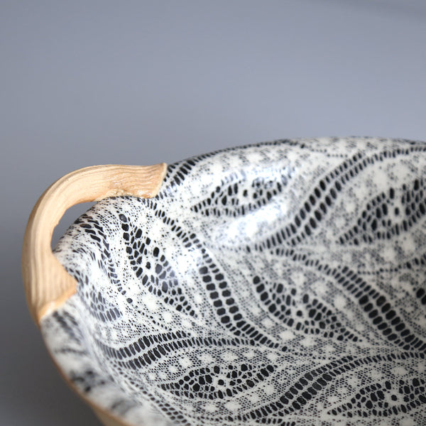 Terrafirma Handled Veggie Bowl / Paisley / Black