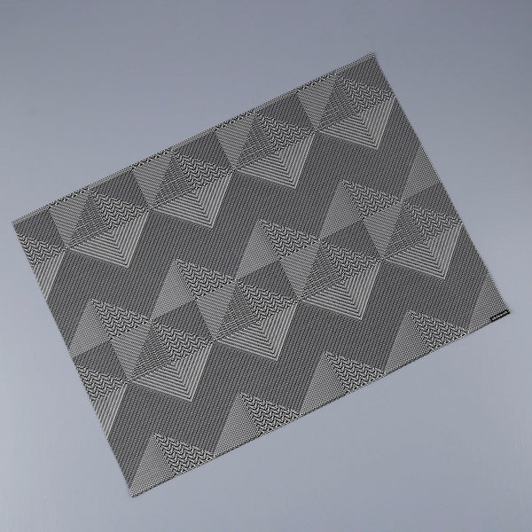 Chilewich Vinyl Placemats / Quilted Tuxedo