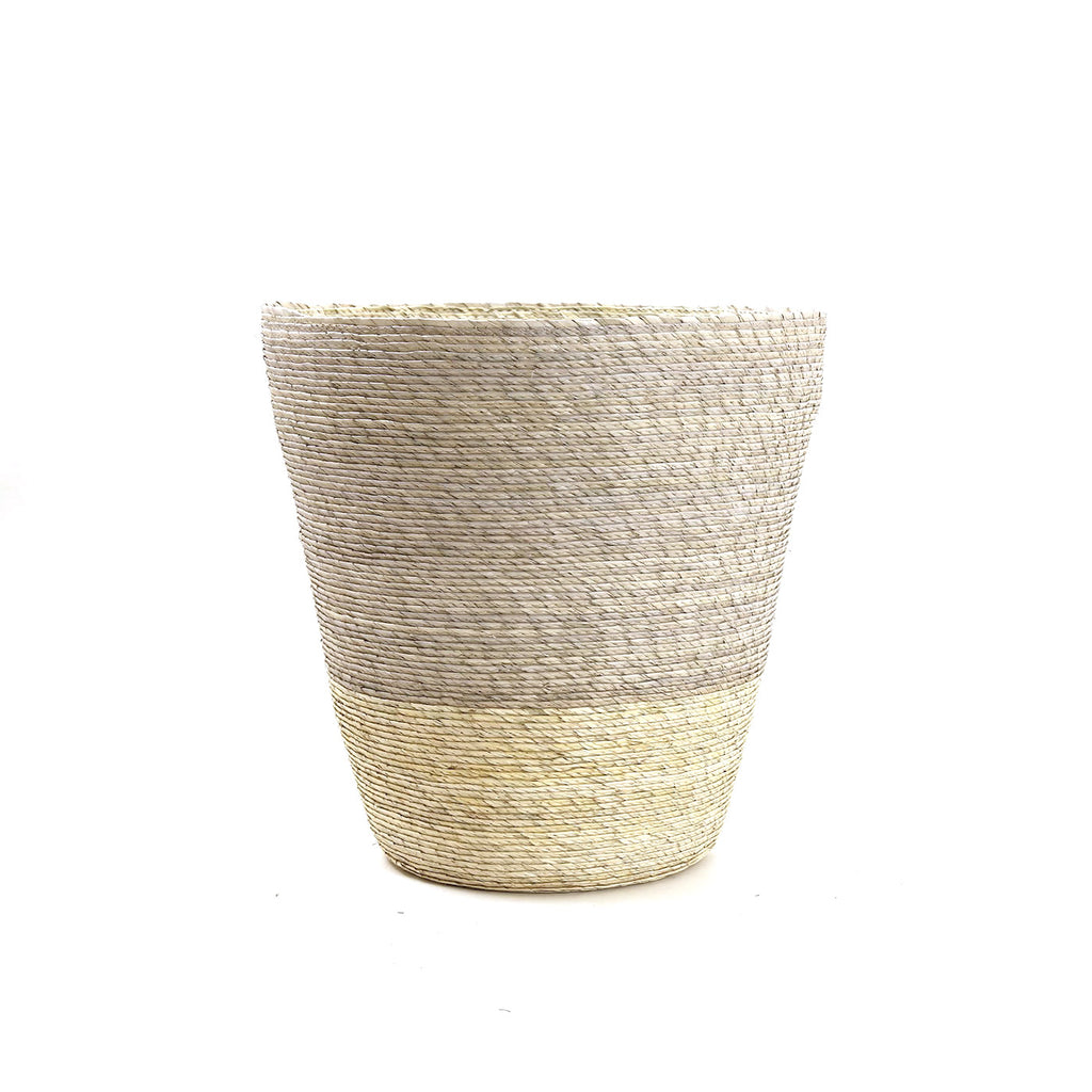 Makaua Palm Leaf Conical Basket / Arena