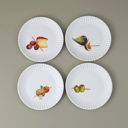 Hors D'Oeuvre Melamine Plates / Set of 4