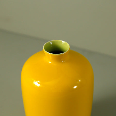 Plum Vase / Yellow