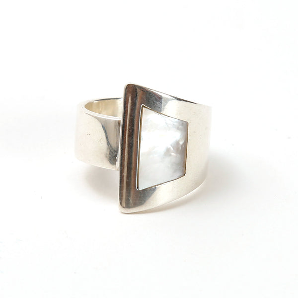 Anni Maliki Jewelry / Lucid Ring