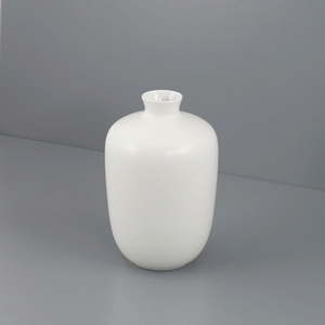 Plum Vase / White