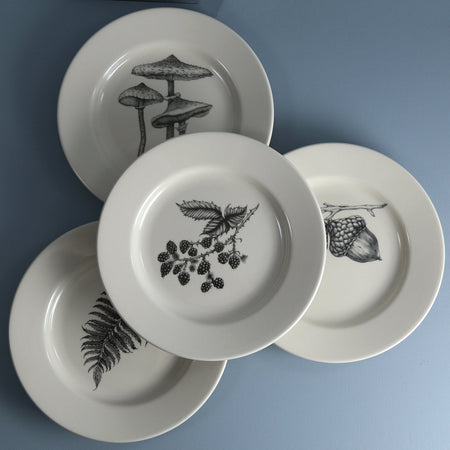 Laura Zindel Dinner Plate / Wood Fern